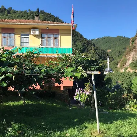 Yomra Ikisu Garden House * Trabzon