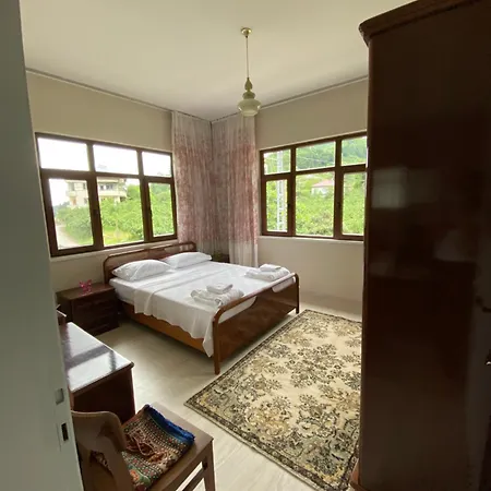 Yomra Ikisu Garden House Holiday home