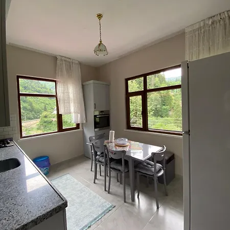 Yomra Ikisu Garden House Holiday home *